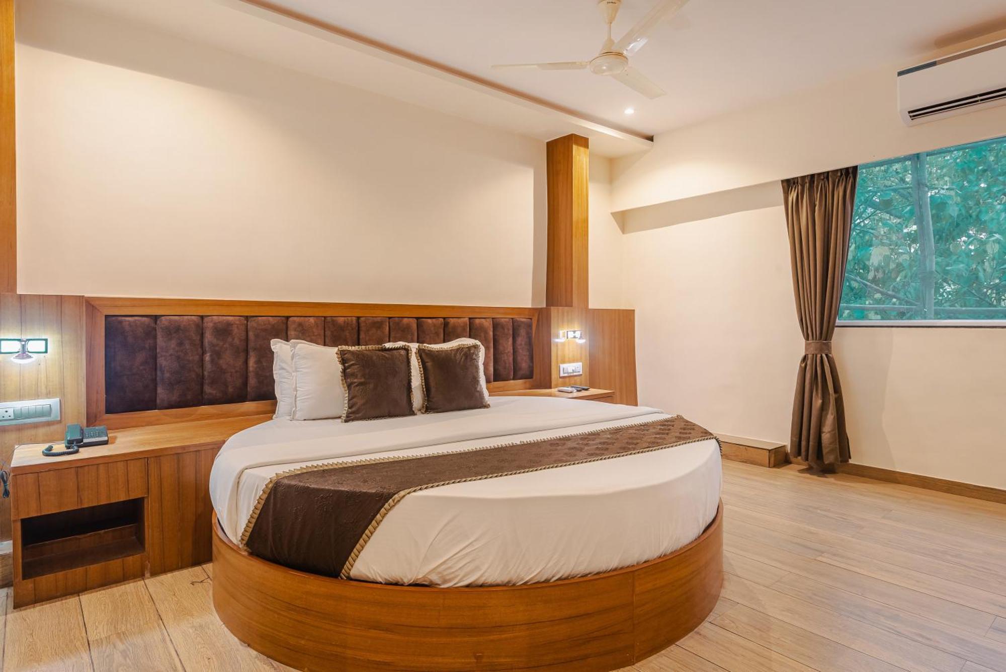 Hotel Silver Park Mumbai Kültér fotó