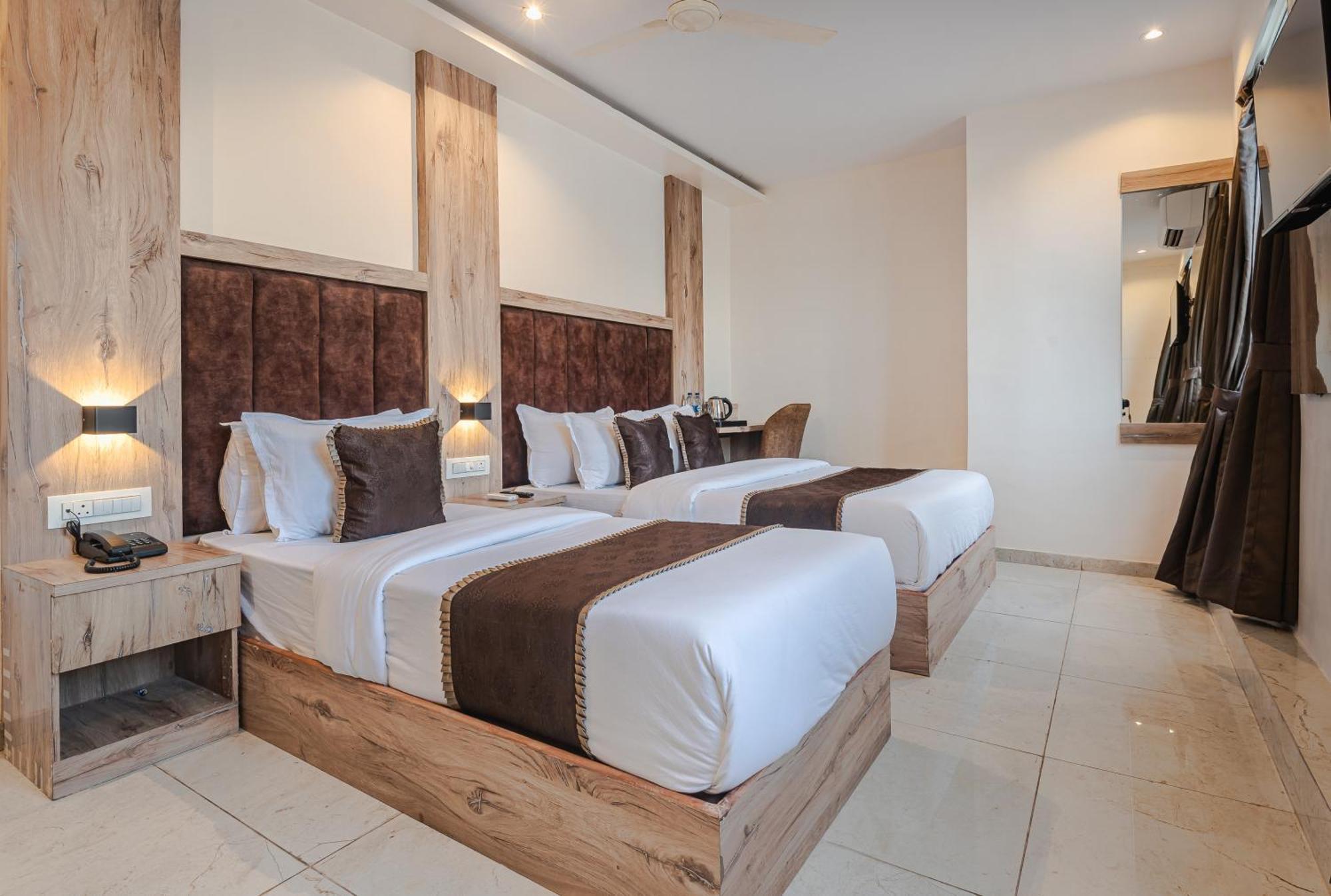 Hotel Silver Park Mumbai Kültér fotó
